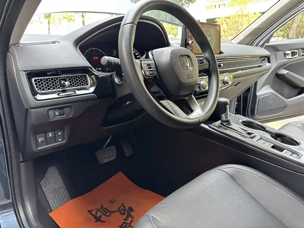 Honda Civic — фото 8