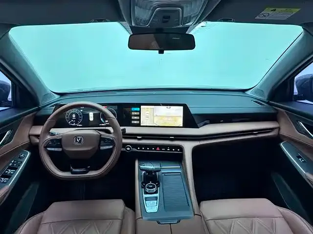 Changan CS75PLUS — фото 3
