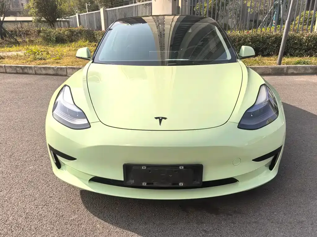 Tesla Model 3 — фото 9