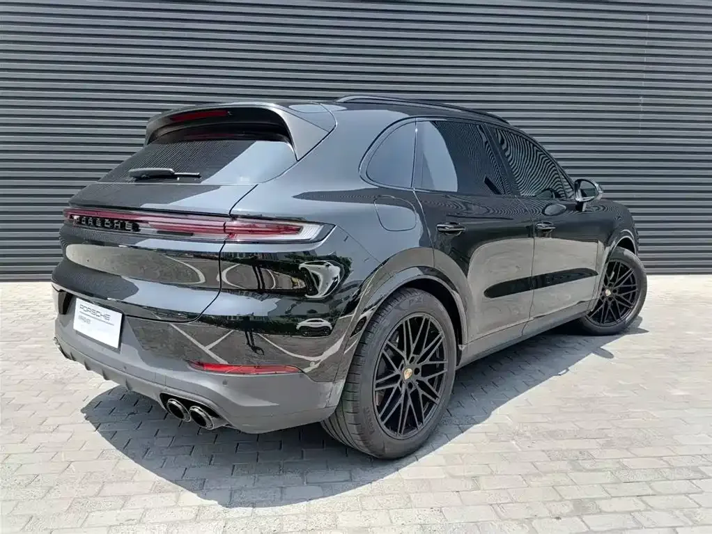 Porsche Cayenne — фото 10