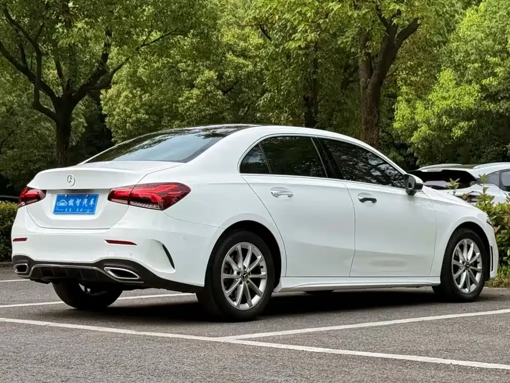 Mercedes-Benz A-Class — фото 10
