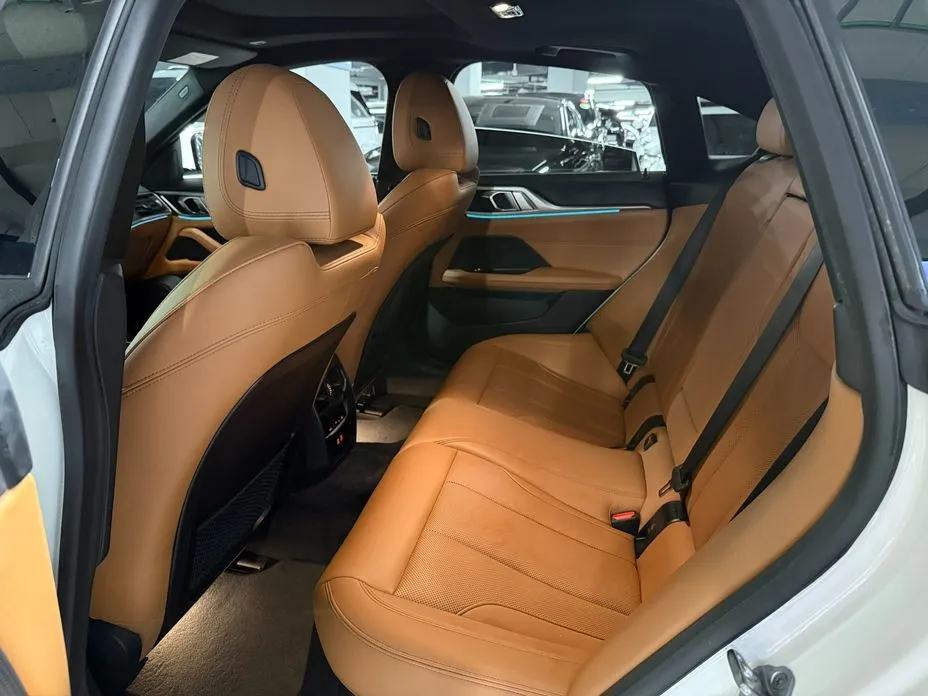 BMW i4 2022 из KR, фото 6