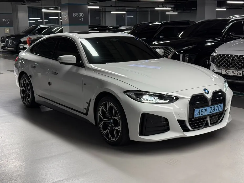 BMW i4 2022 из KR, фото 8