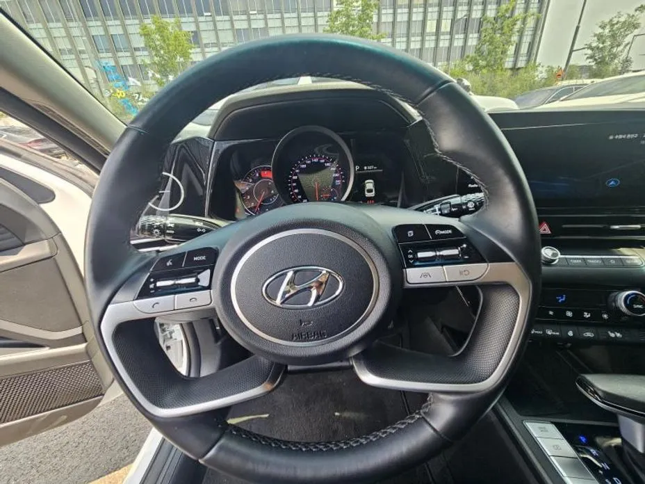 Hyundai AVANTE 2023 из KR, фото 9
