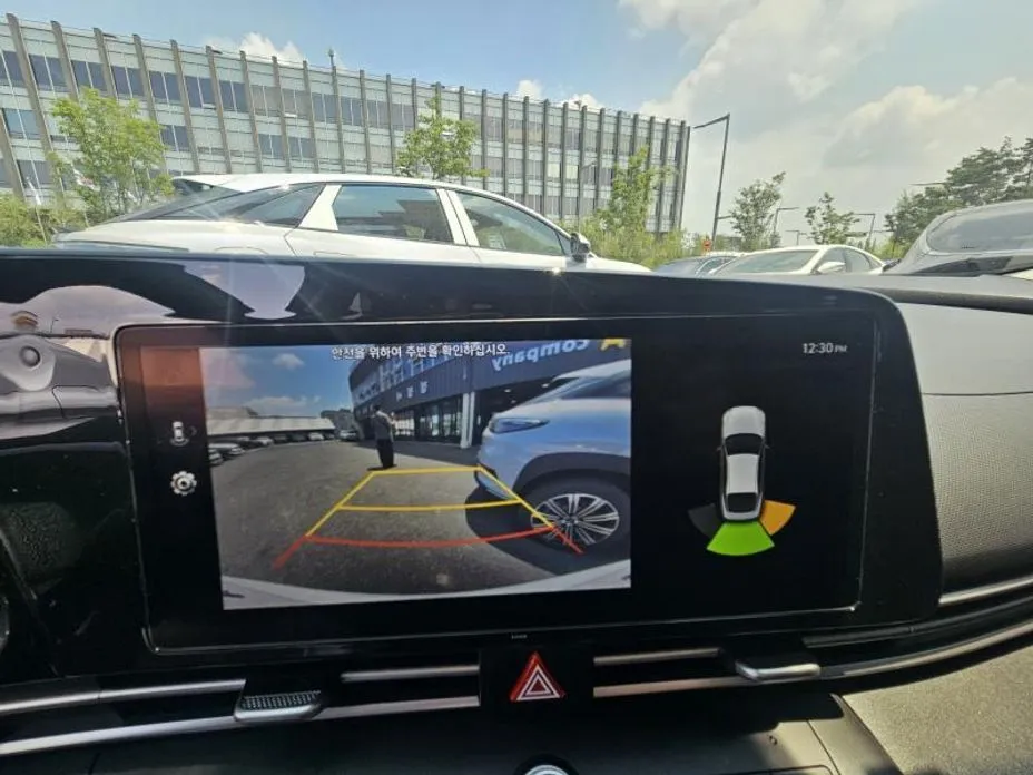 Hyundai AVANTE 2023 из KR, фото 4
