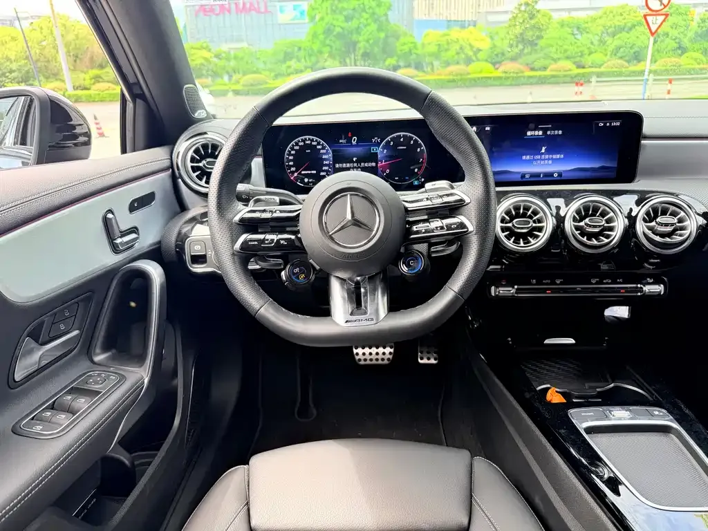 Mercedes-Benz A-Class AMG — фото 10