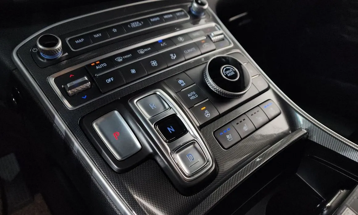 Hyundai Santafe — фото 8