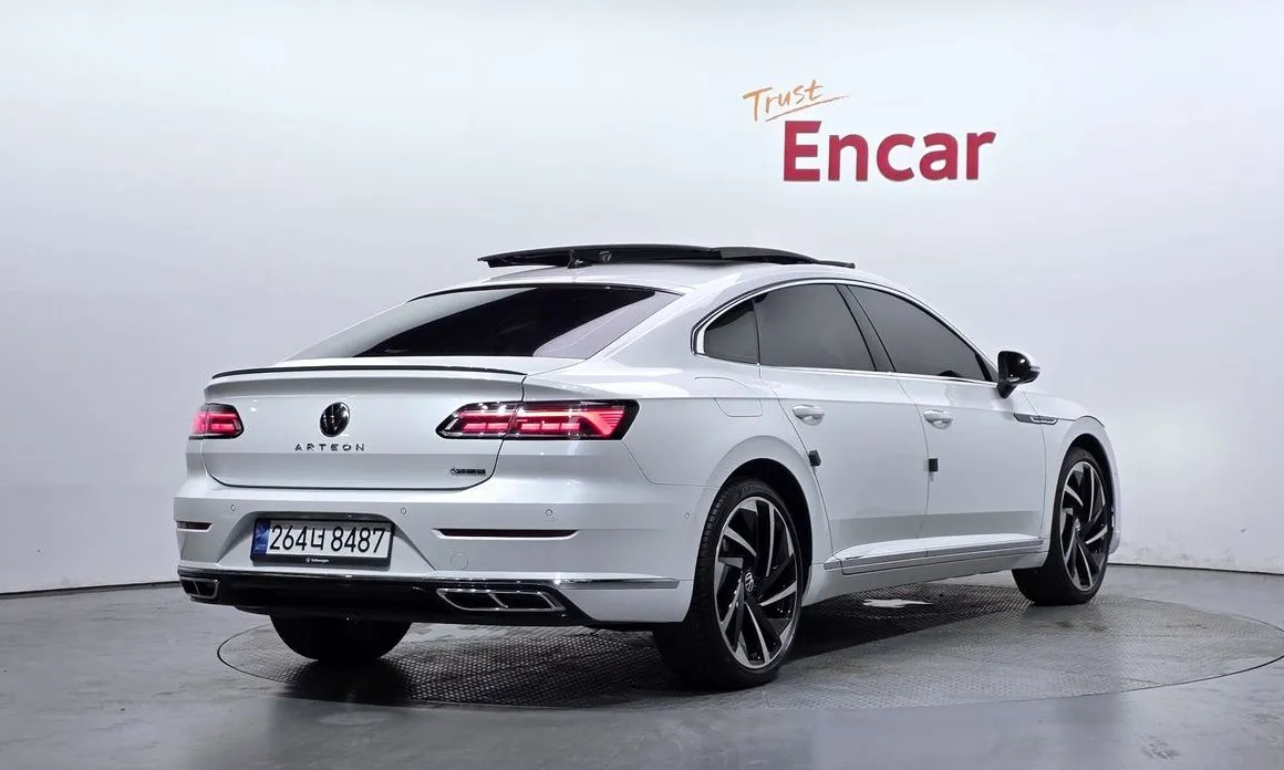 Volkswagen Arteon 2023 из KR, фото 10