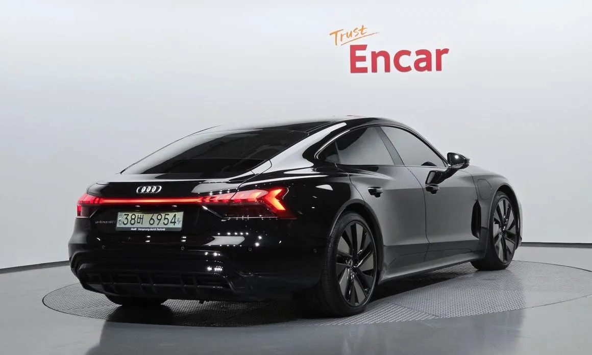 Audi e-tron GT 2022 из KR, фото 2