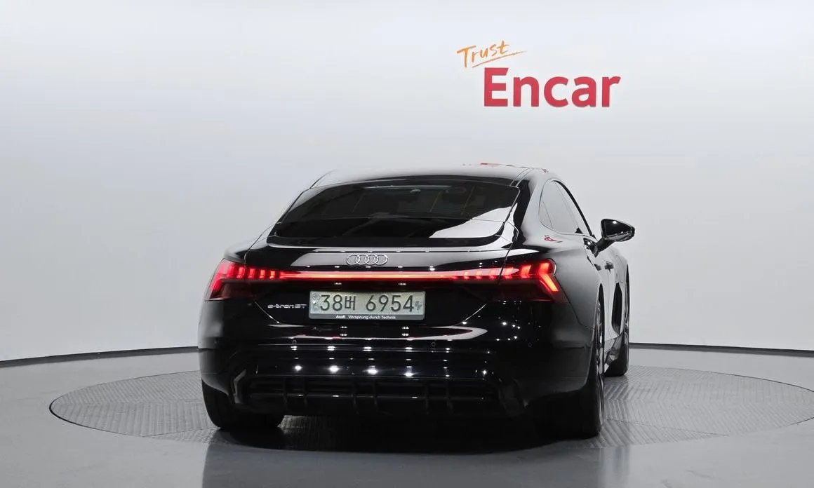 Audi e-tron GT 2022 из KR, фото 6