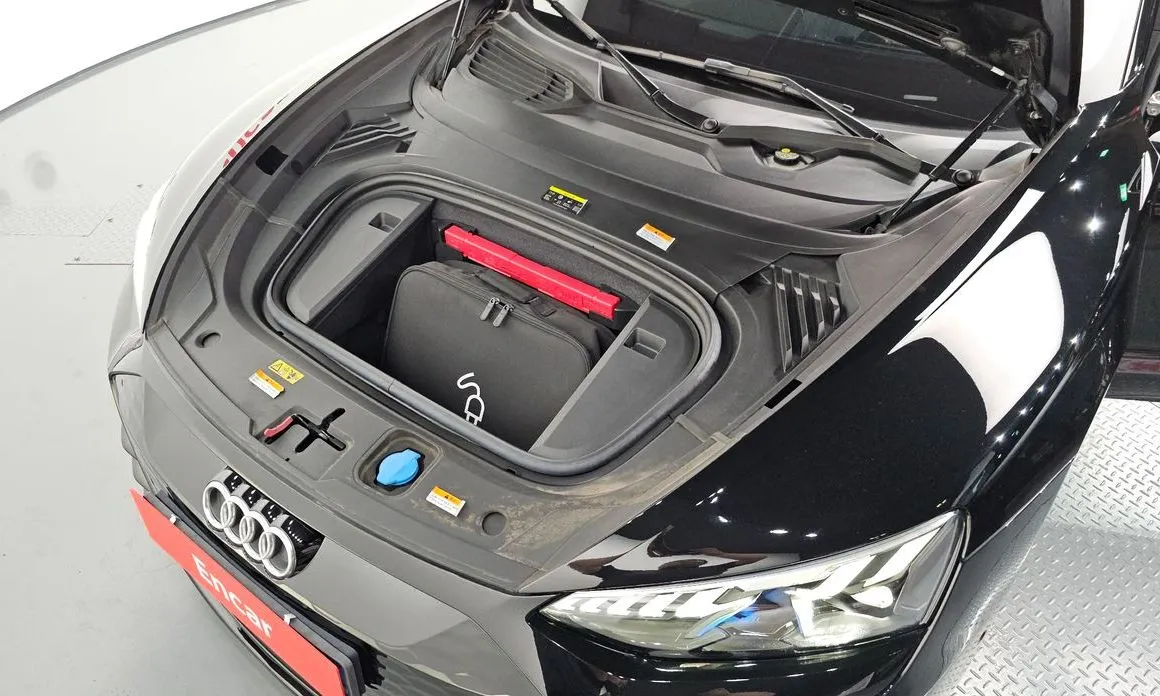 Audi e-tron GT 2022 из KR, фото 4
