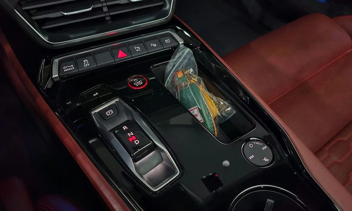 Audi e-tron GT 2022 из KR, фото 5