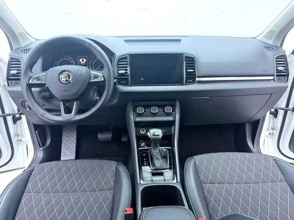 Skoda Karoq — фото 6