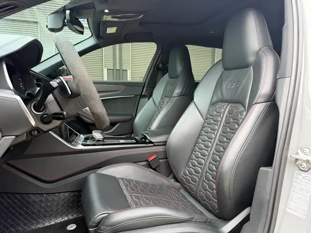 Audi RS 6 2021 из CN, фото 5