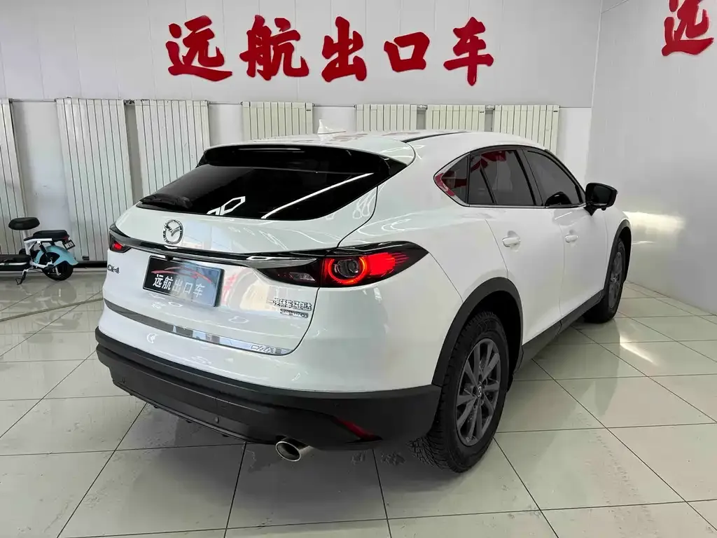 Mazda CX-4 — фото 10