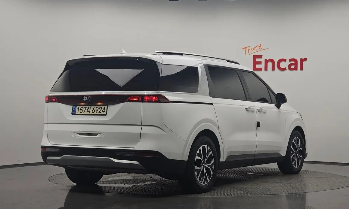 Kia Carnival 2021 из KR, фото 2