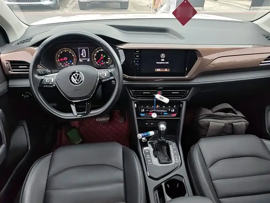 Volkswagen Tharu — фото 10