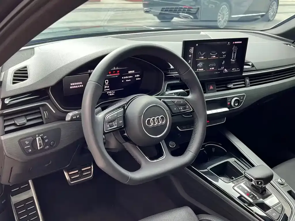 Audi A4L — фото 8