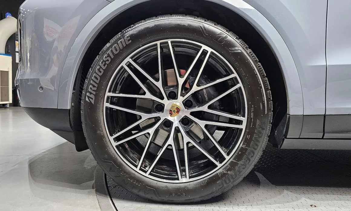 Porsche Cayenne 2024 из KR, фото 8