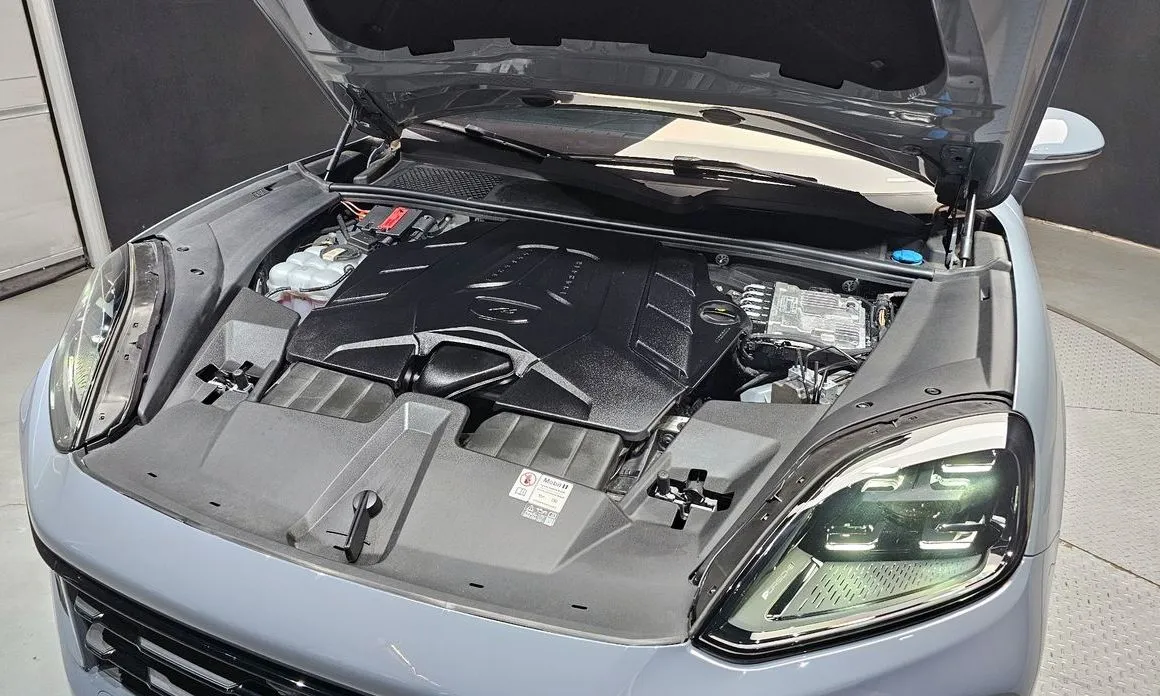 Porsche Cayenne 2024 из KR, фото 10