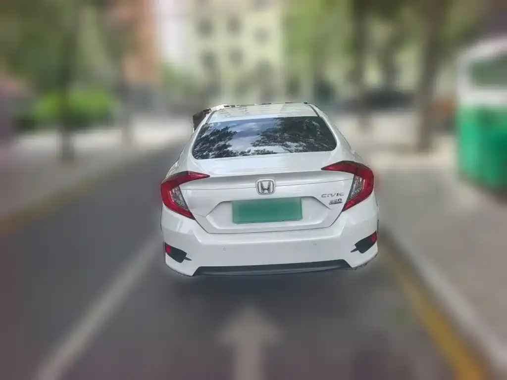 Honda Civic — фото 9