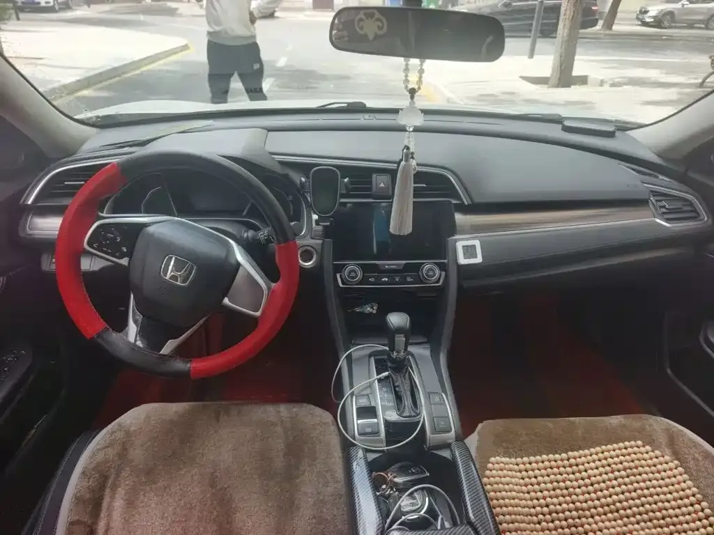 Honda Civic — фото 8