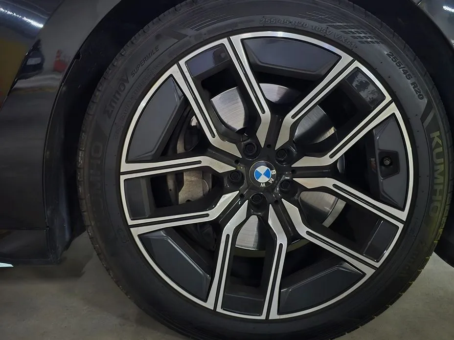 BMW 7-Series 2023 из KR, фото 5