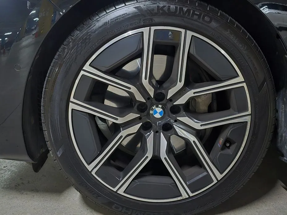 BMW 7-Series 2023 из KR, фото 7