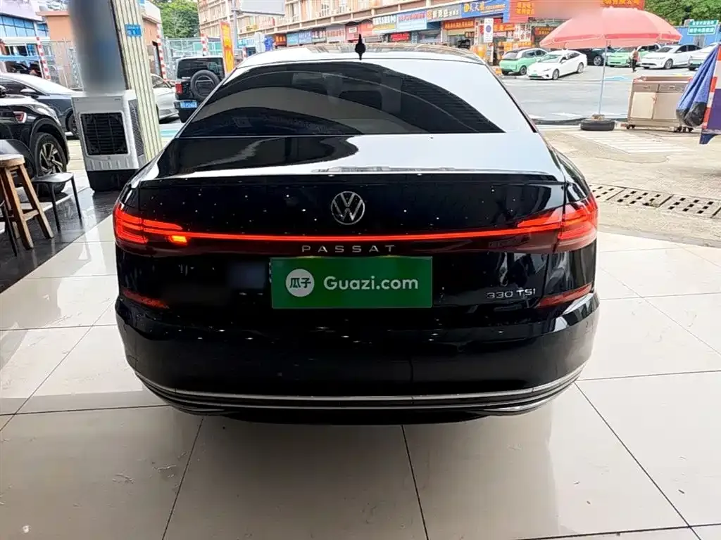 Volkswagen Passat — фото 6
