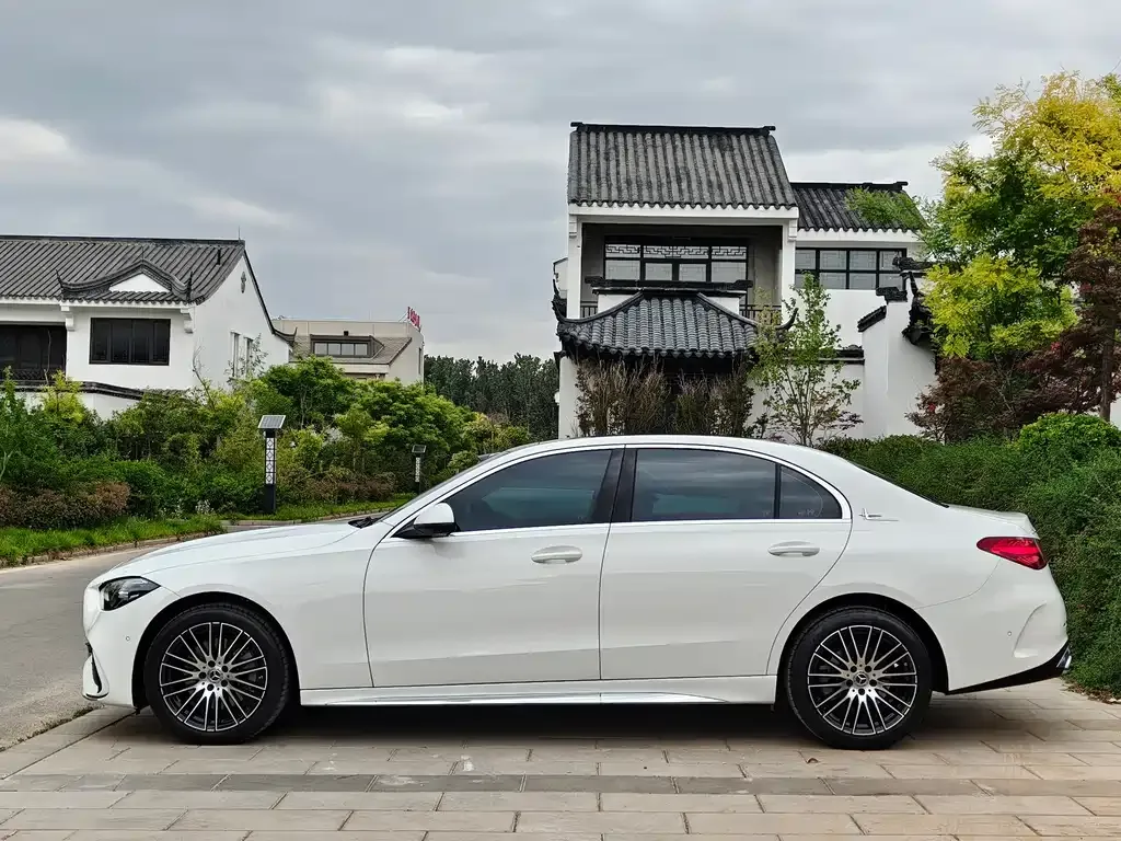 Mercedes-Benz C-Class — фото 10