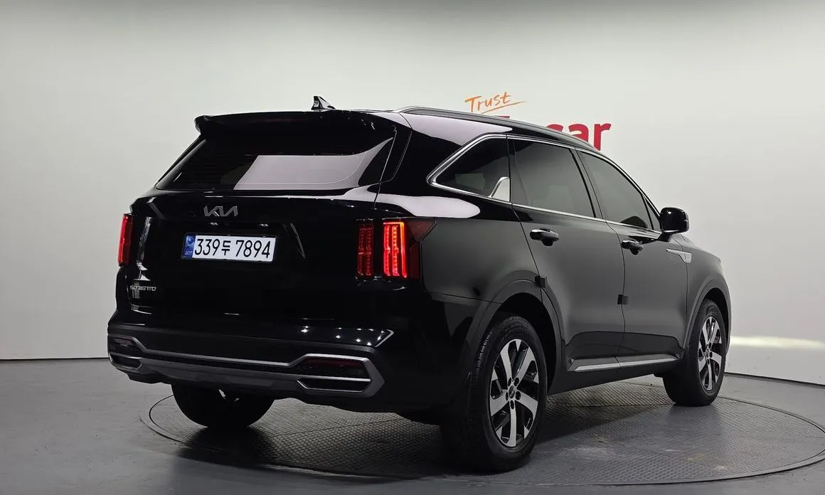 Kia Sorento 2023 из KR, фото 2