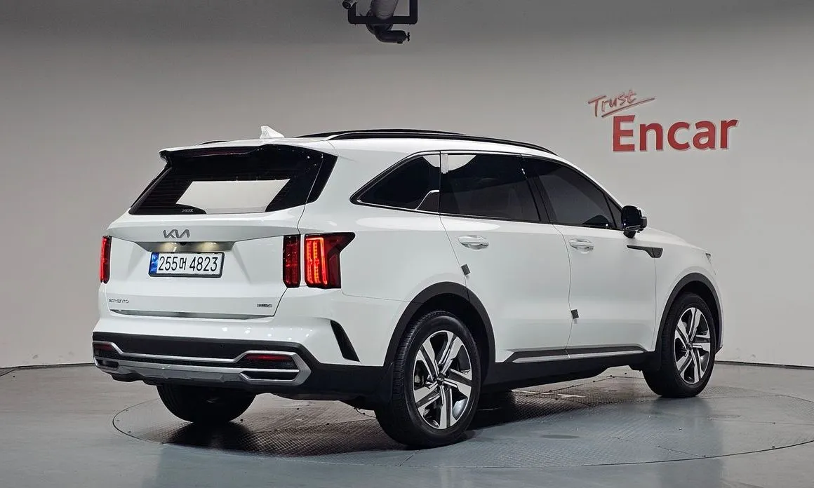 Kia Sorento — фото 5
