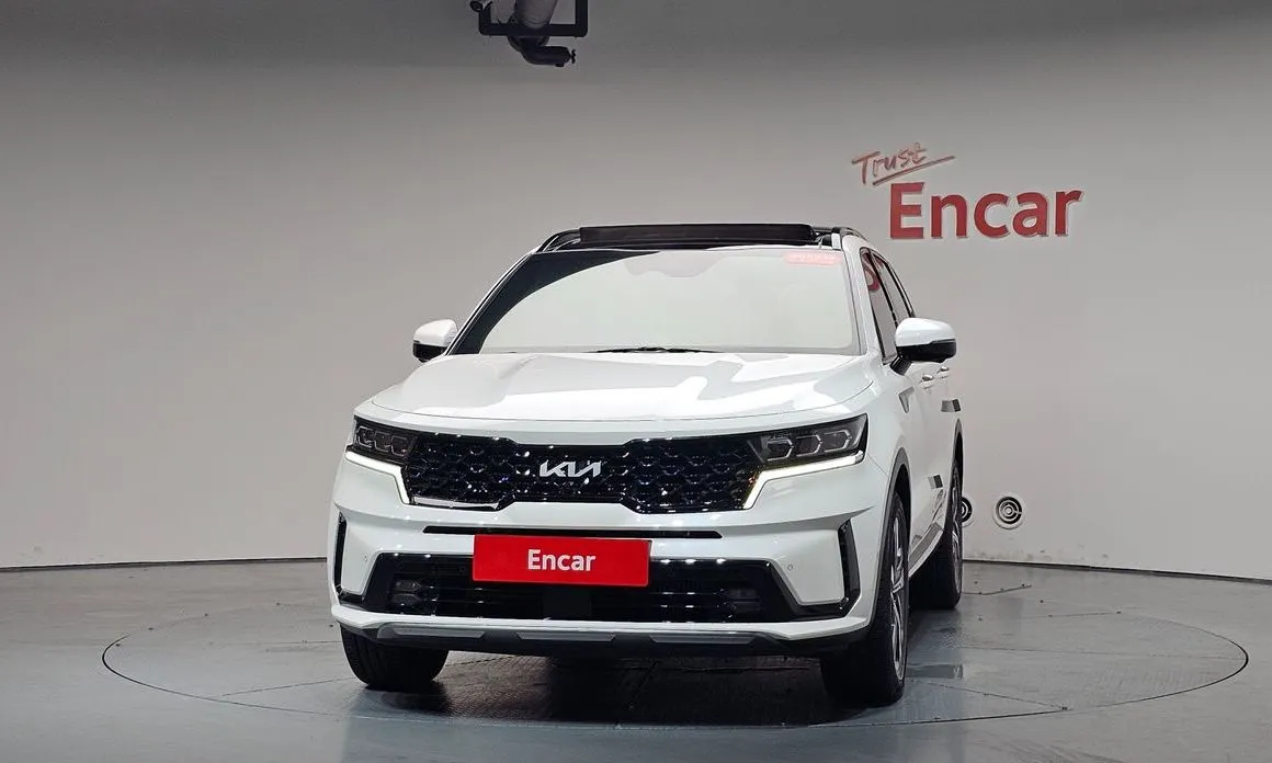 Kia Sorento — фото 8