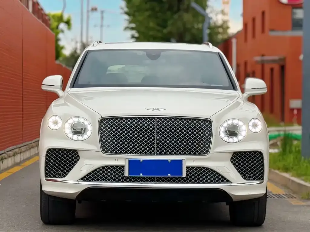 Bentley Bentayga — фото 4