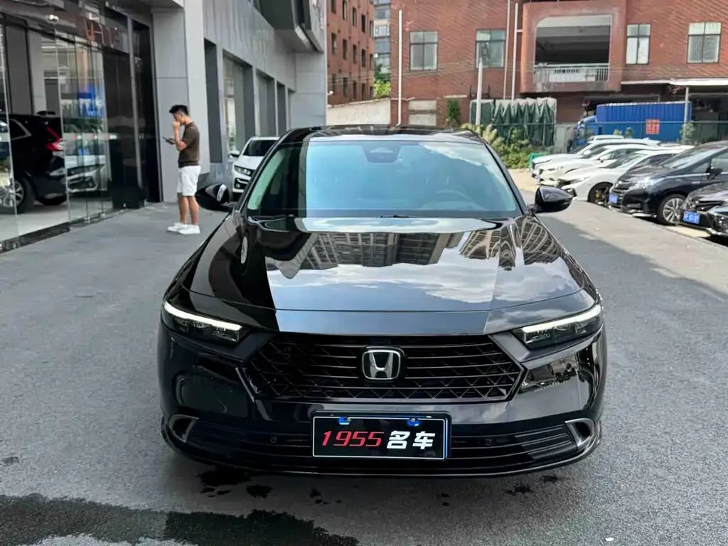 Honda Accord — фото 3