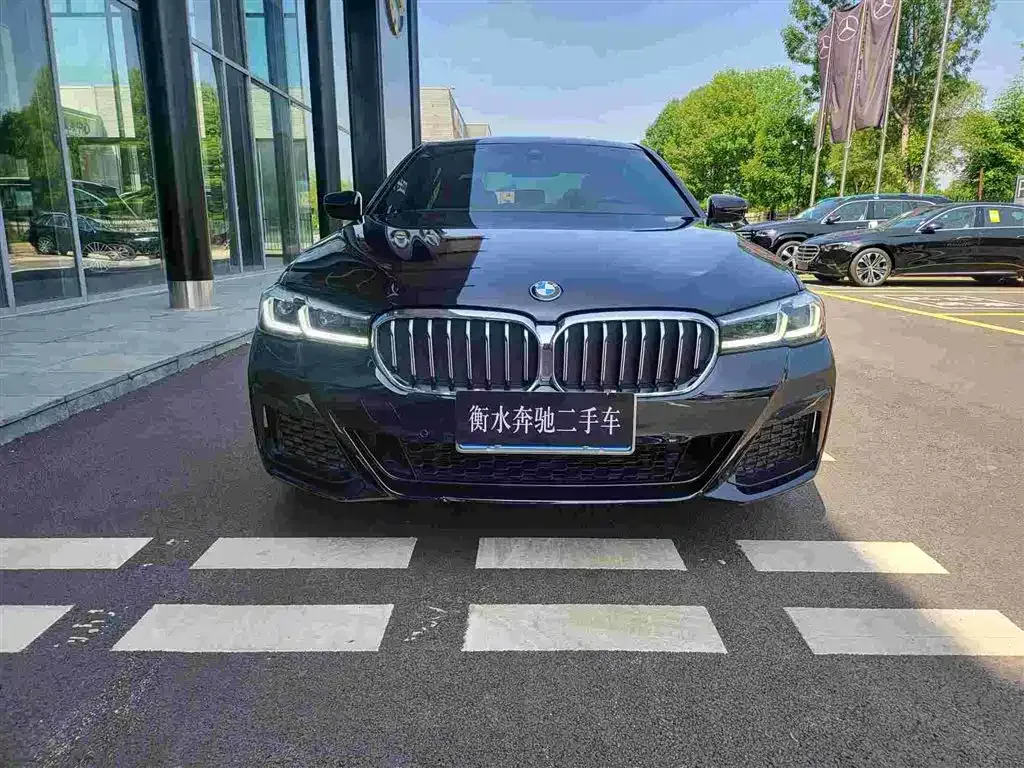 BMW 5 Series — фото 10