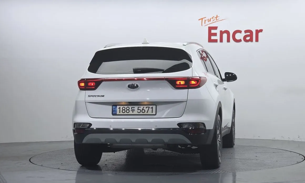 Kia Sportage — фото 6