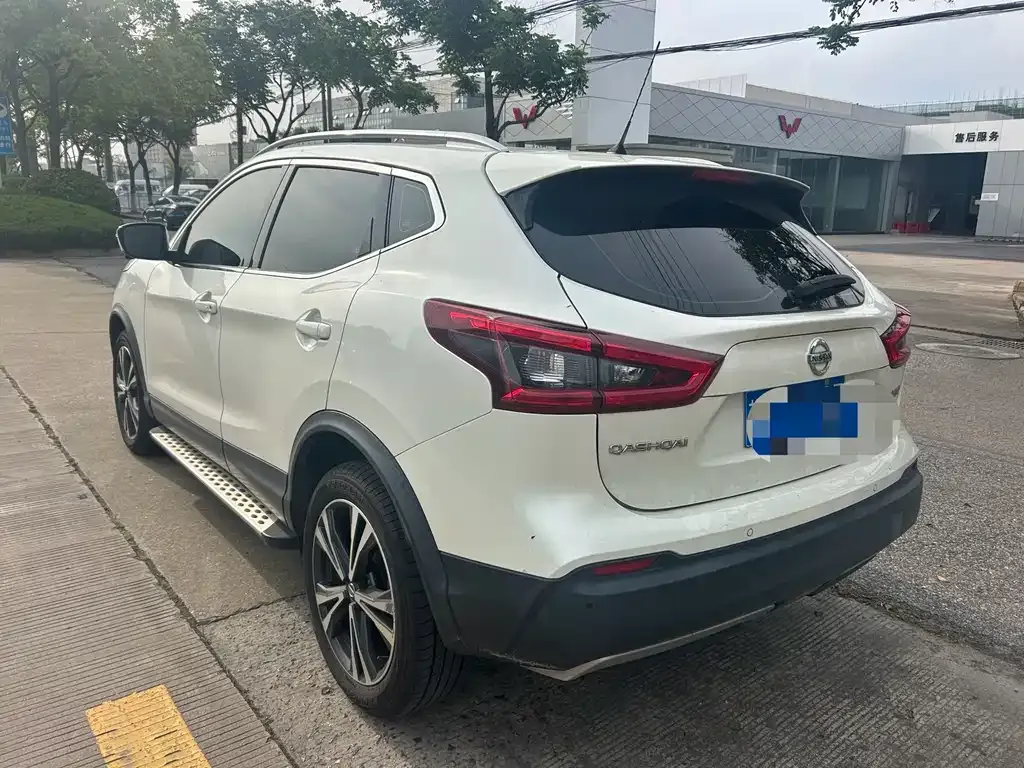 Nissan Qashqai — фото 8