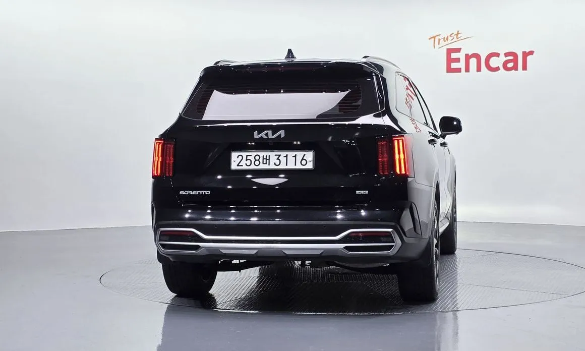 Kia Sorento — фото 3