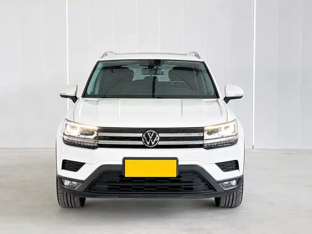 Volkswagen Tharu — фото 8