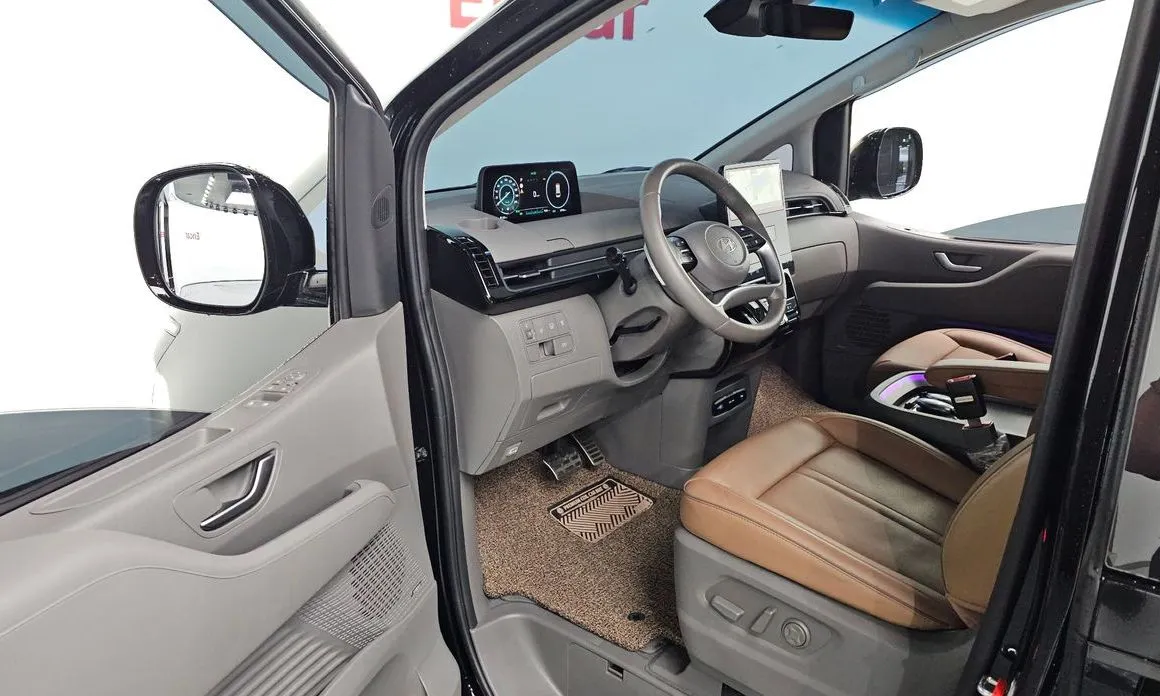 Hyundai Staria 2025 из KR, фото 8