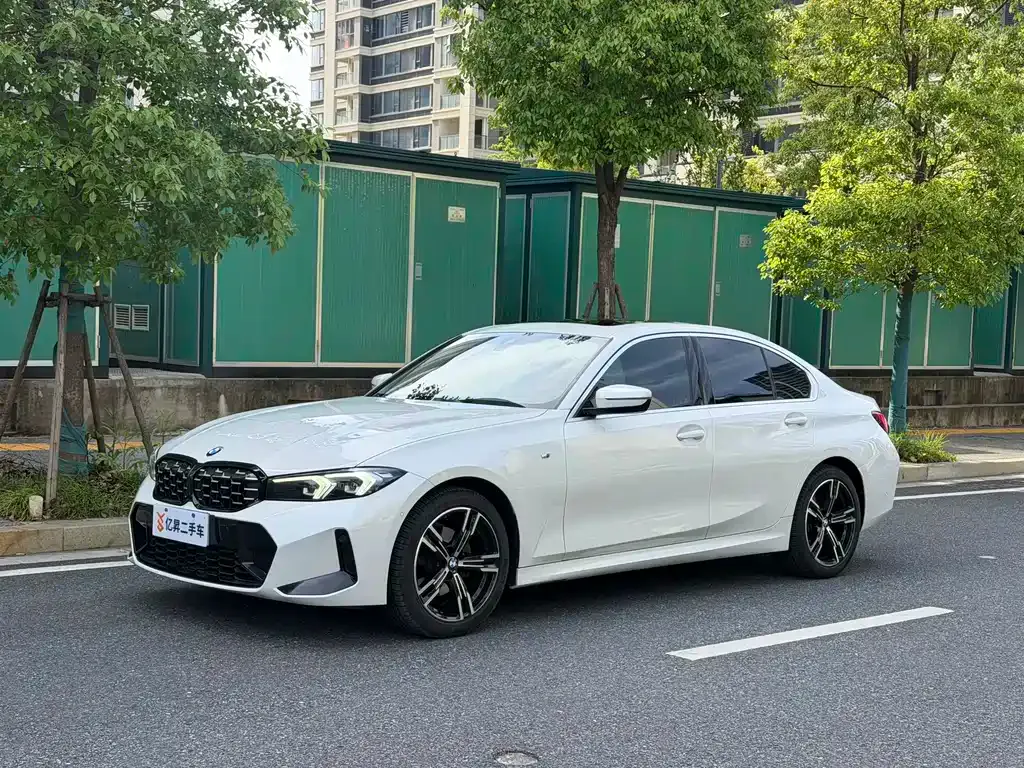 BMW 3 Series — фото 1