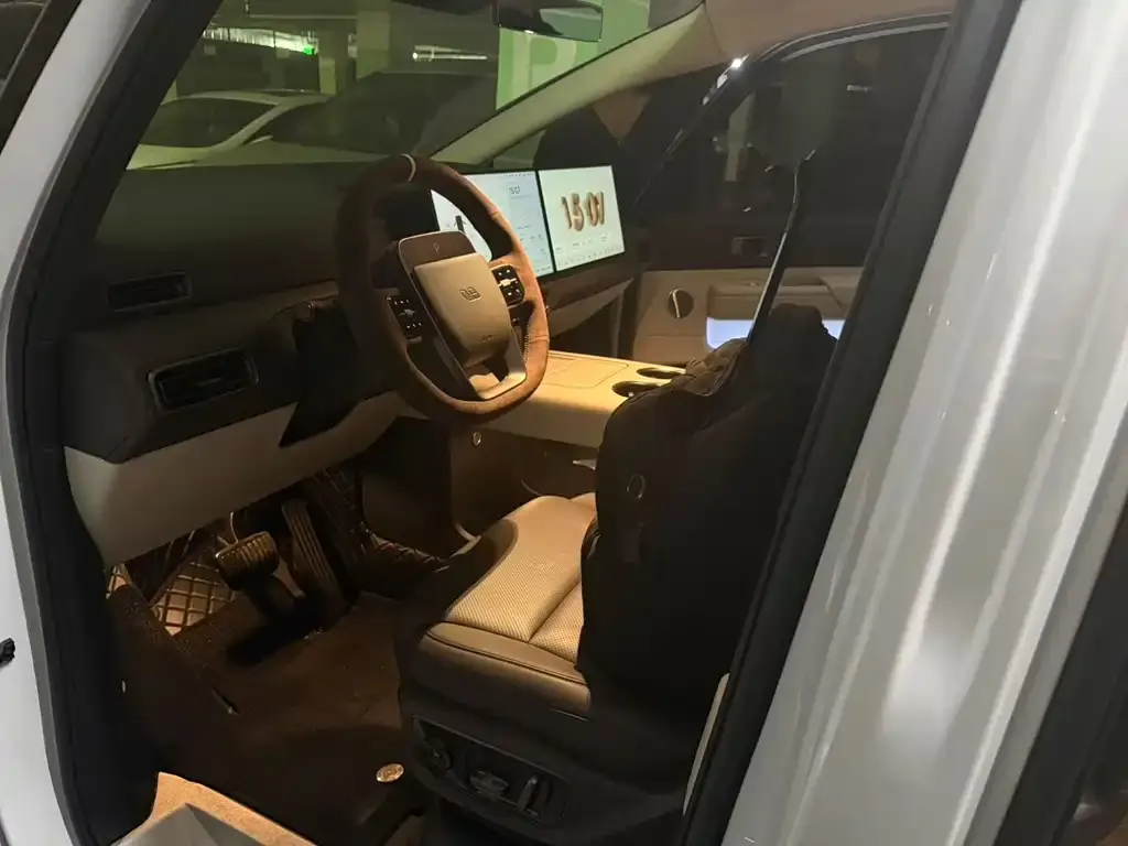 Li Auto MEGA 2024 из CN, фото 6