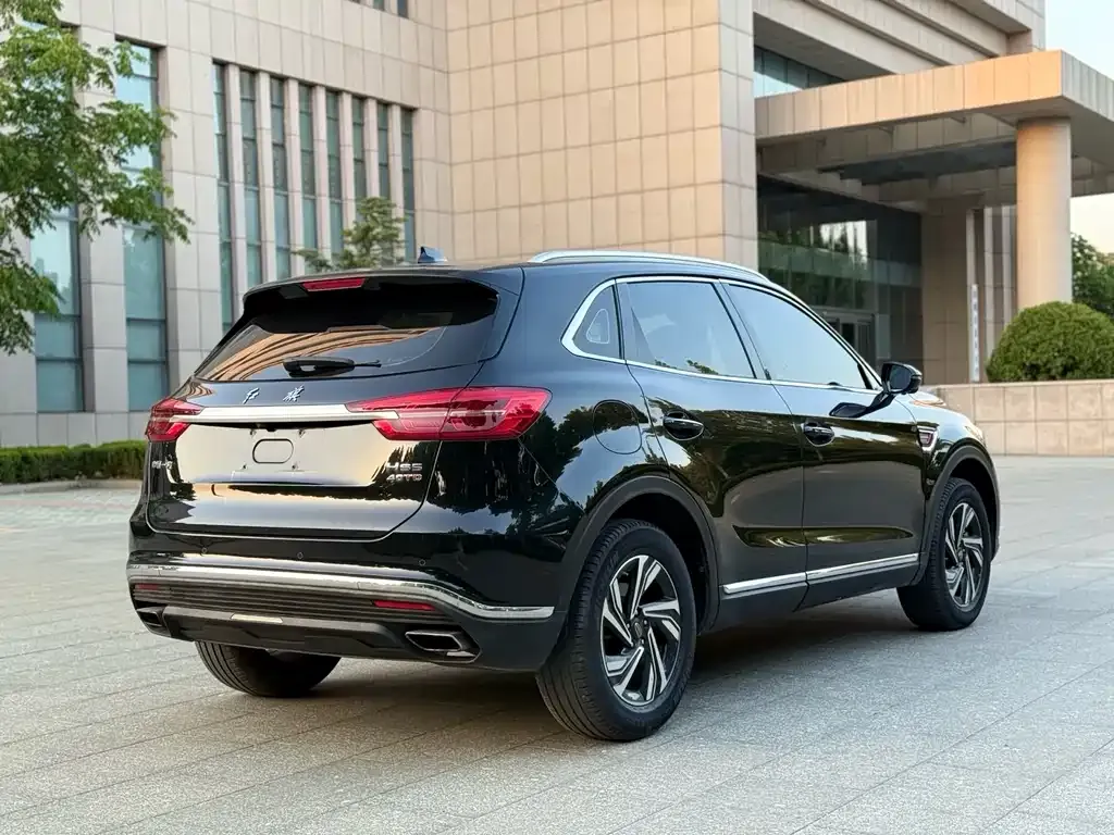 Hongqi HS5 — фото 2