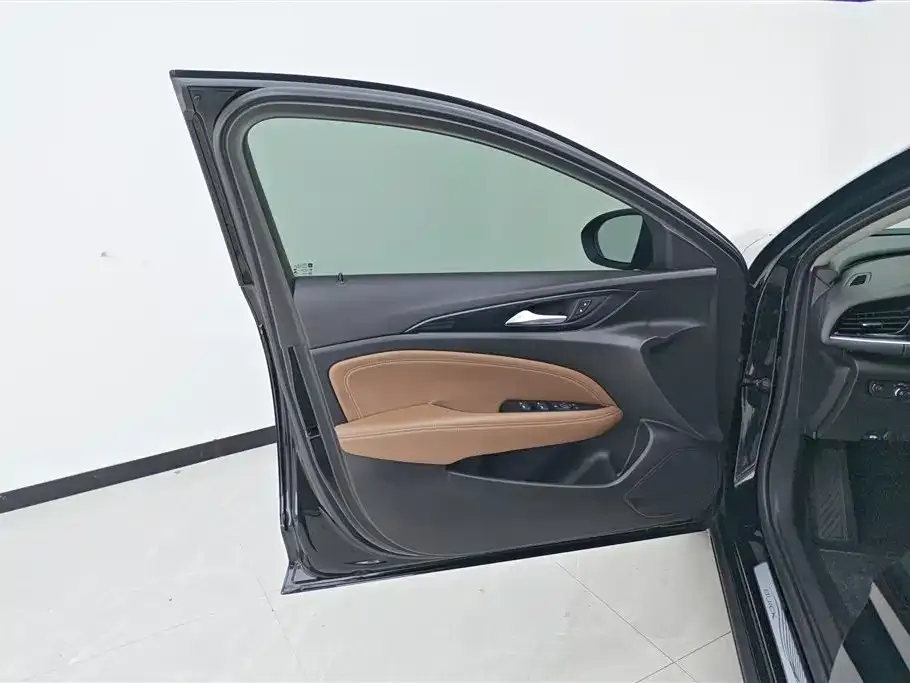 Buick Regal — фото 5