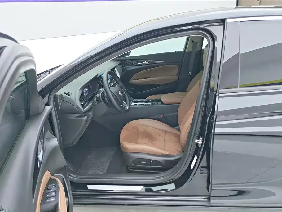 Buick Regal — фото 10