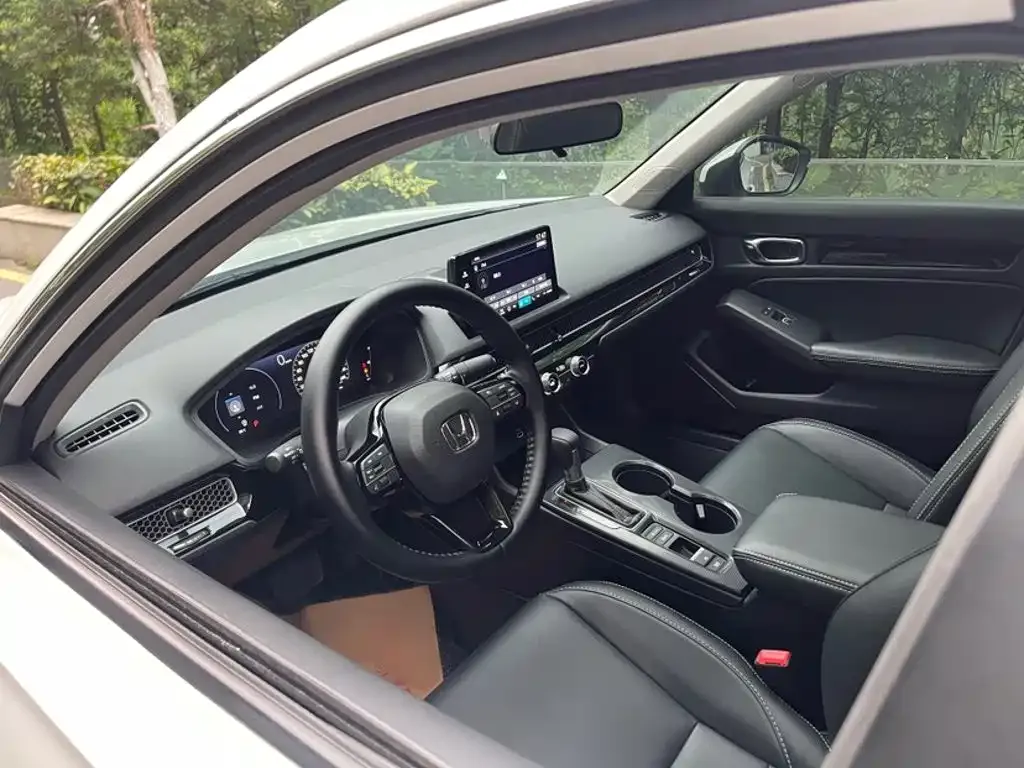 Honda Civic — фото 10