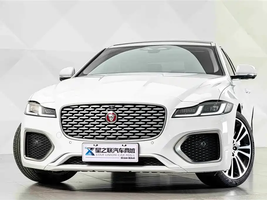 Jaguar XFL — фото 10