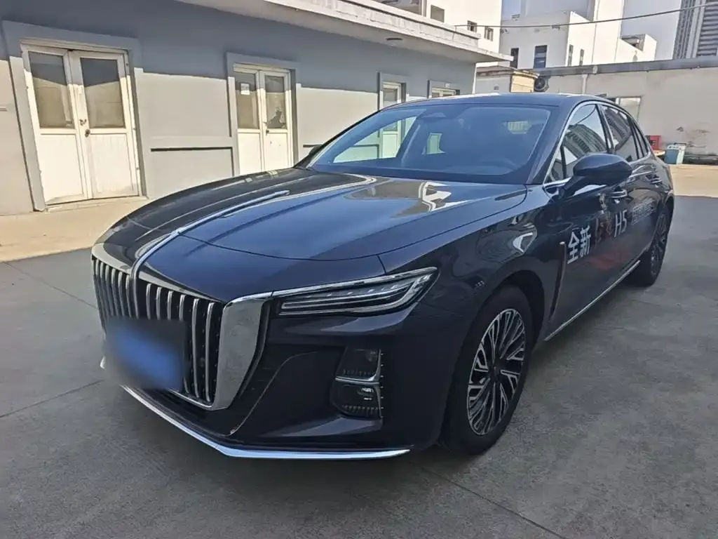 Hongqi H5 — фото 10