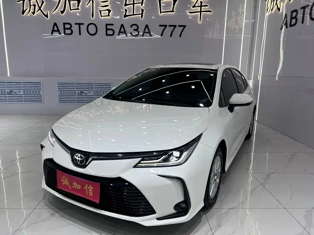 Toyota Corolla — фото 1